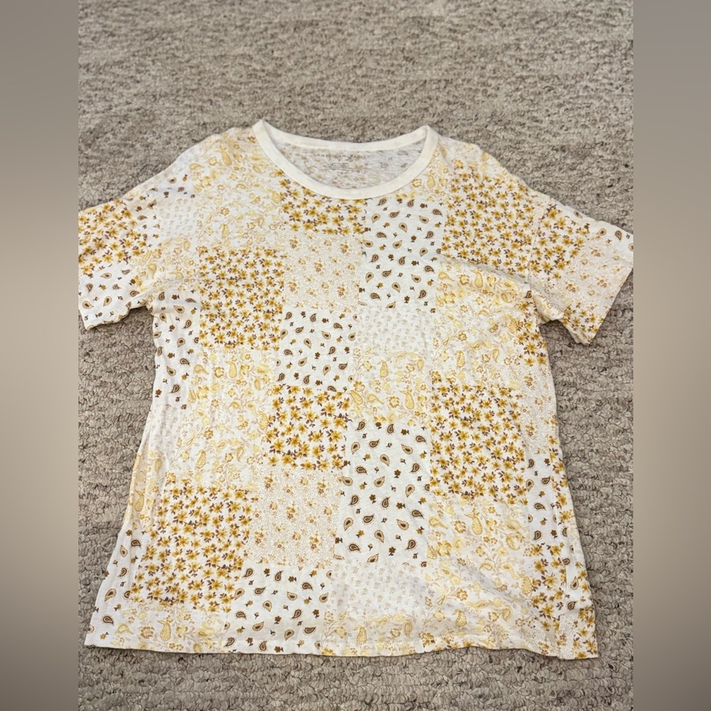American Eagle Outfitters Yellow Floral Tee